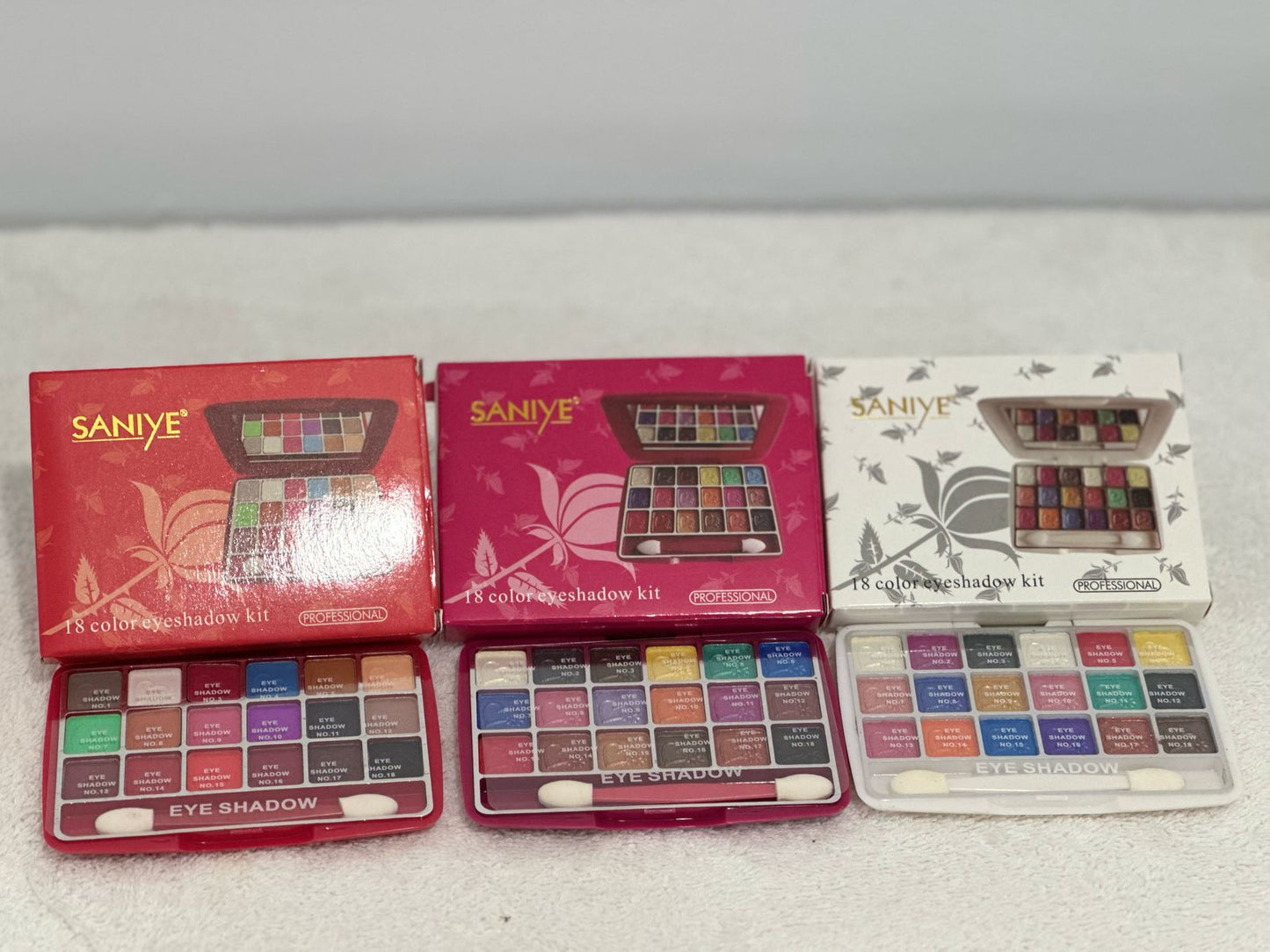 SOMBRAS 18 COLORES SANIYE